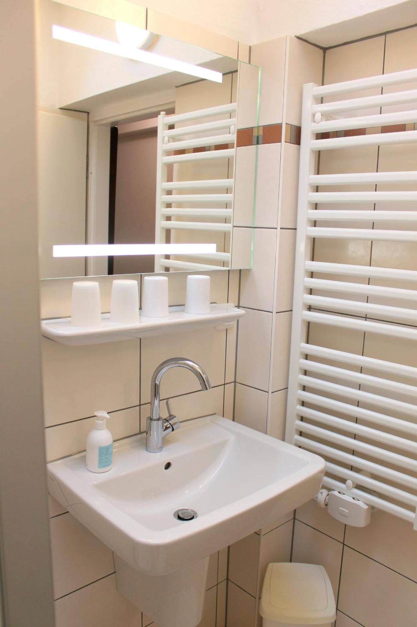 Wohnung 2 - G Pape - Schoene Terassenwohnung Mit Sep Ankleidezimmer, Kostenloses Wlan, Longstay Rabatt, Naehe Duenenpark Grömitz Exteriör bild
